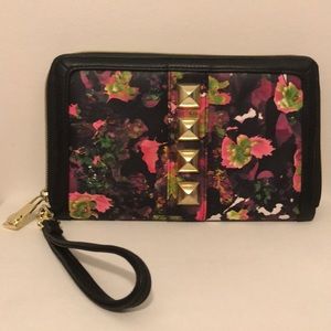 Steve Madden Floral wallet